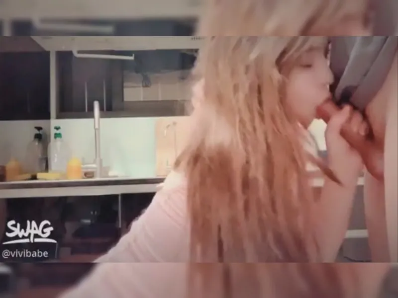 Hoá thân thành hộ lý xinh Nắc với bạn trai