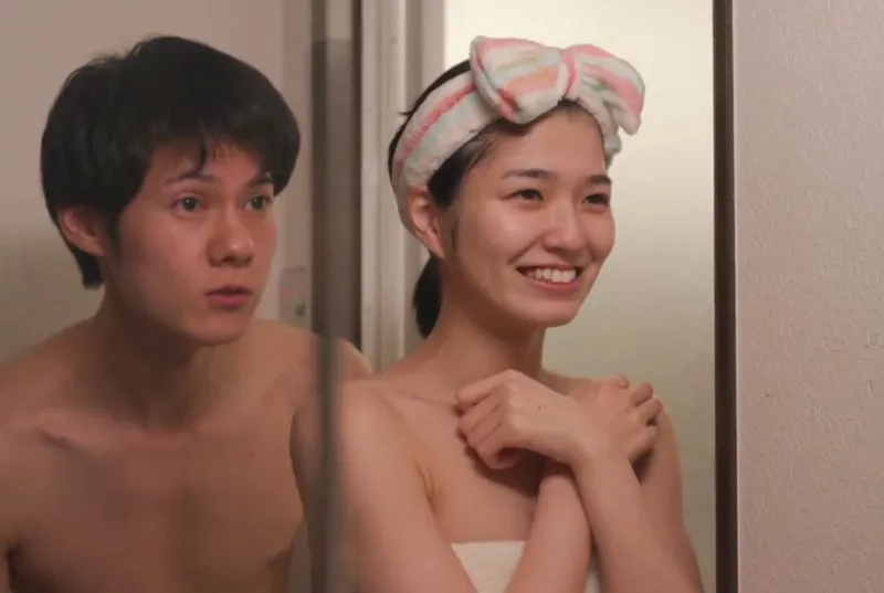 Cực phẩm nện em đồng nghiệp dễ thương cả đêm sau khi trễ tàu về nhà