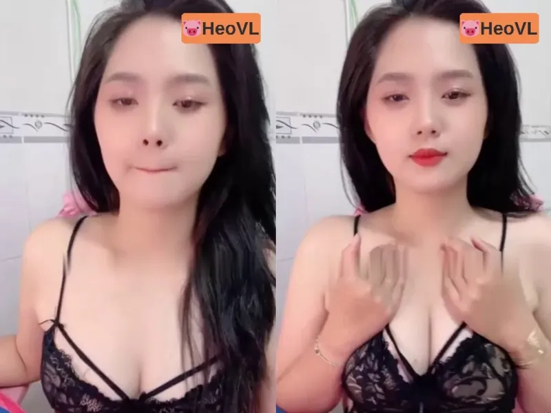 Nhân tình răng khểnh khoe cặc tròn trắng