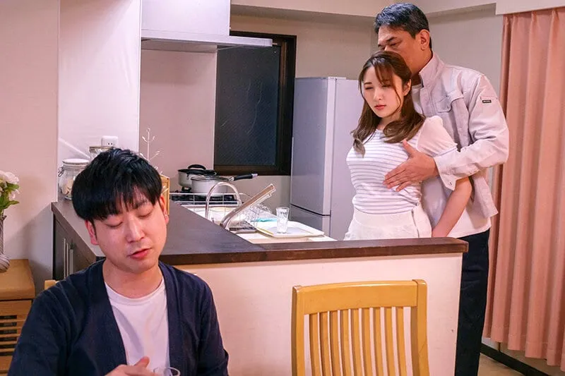 Gã chồng hiền không đáp ứng đủ chuyện chăn gối, người vợ chết mê trước gã nhà bên dân chơi